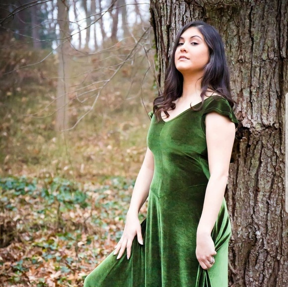 Meet your Posher, Catherine - Picture 2 of 2